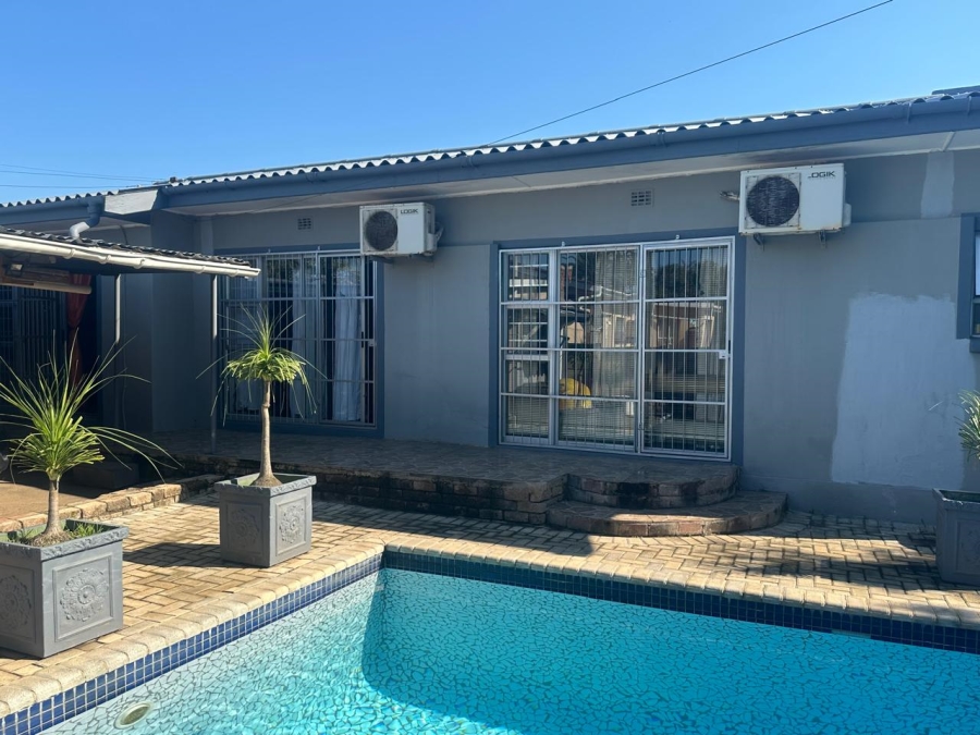 3 Bedroom Property for Sale in Manor Heights Eastern Cape